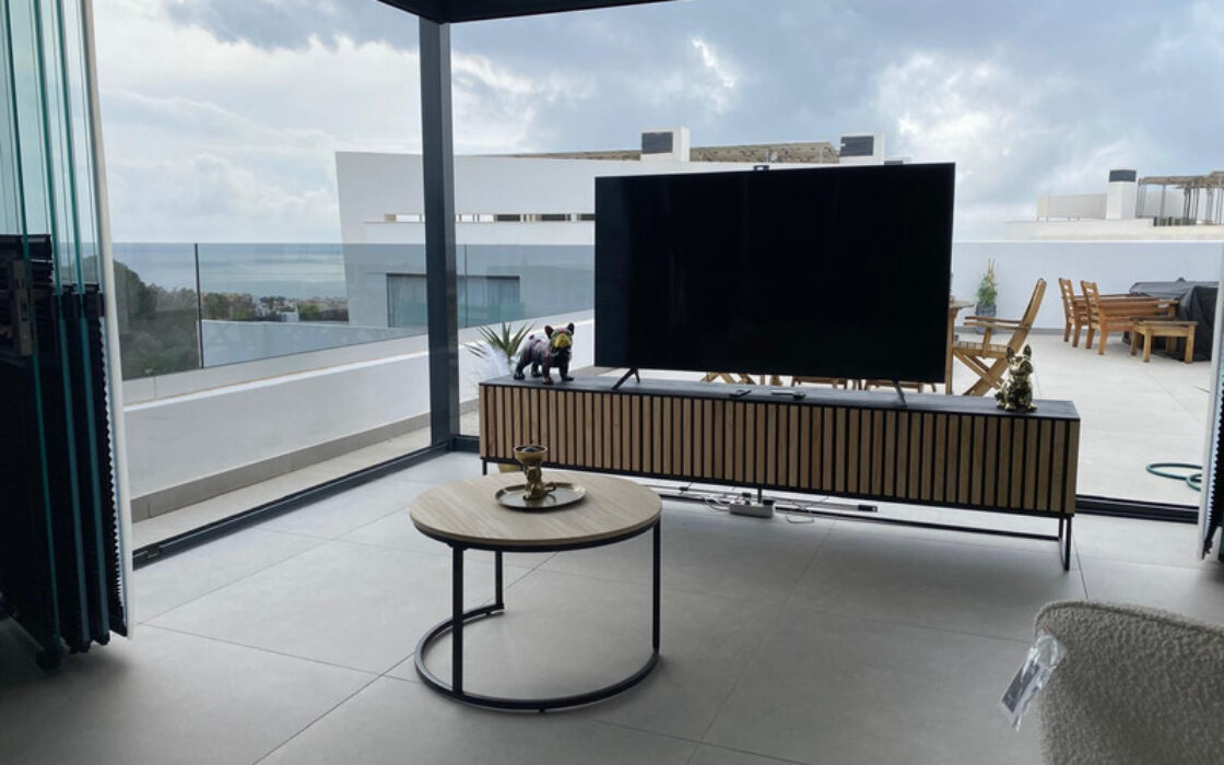 Пентхаус-дуплекс в Эстепоне с террасой 165 кв.м