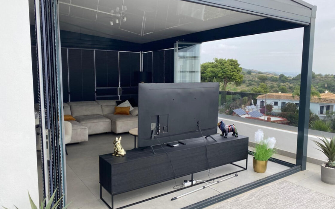 Пентхаус-дуплекс в Эстепоне с террасой 165 кв.м