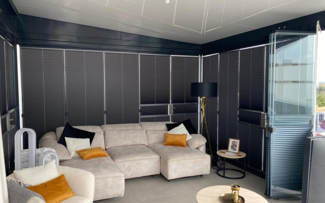 Пентхаус-дуплекс в Эстепоне с террасой 165 кв.м