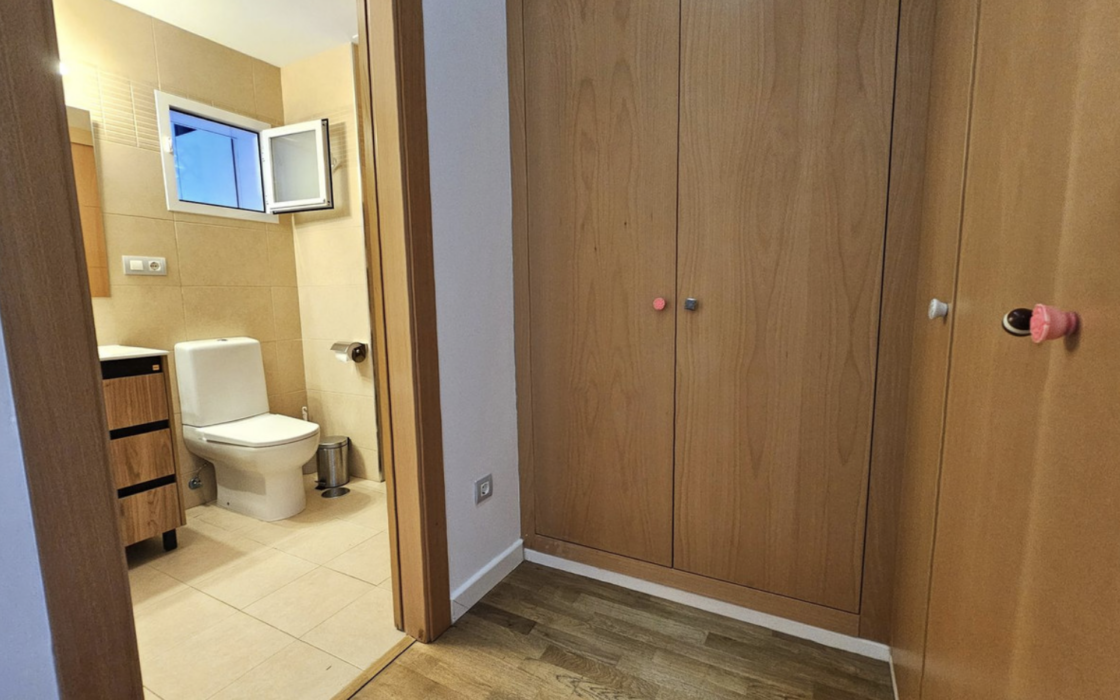 Двокімнатна квартира з великим садом в Естепоні 94 кв.м