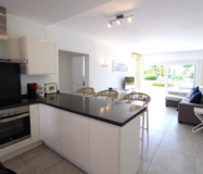 Двухкомнатная квартира с садом в Эстепоне 79 кв.м