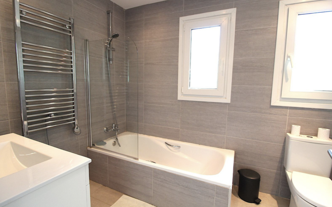 Двухкомнатная квартира с садом в Эстепоне 79 кв.м