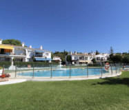 Двухкомнатная квартира с садом в Эстепоне 79 кв.м