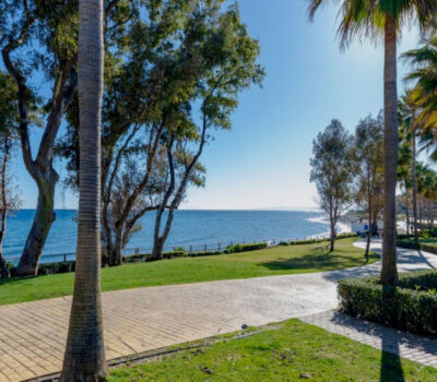 Таунхаус з терасою в Естепоні 207 кв.м, 4 кімнати