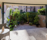 Таунхаус с террасой в Эстепоне 207 кв.м, 4 комнаты