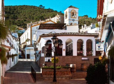 Таунхаус в Бенаависе с приватным садом и бассейном 178 кв.м