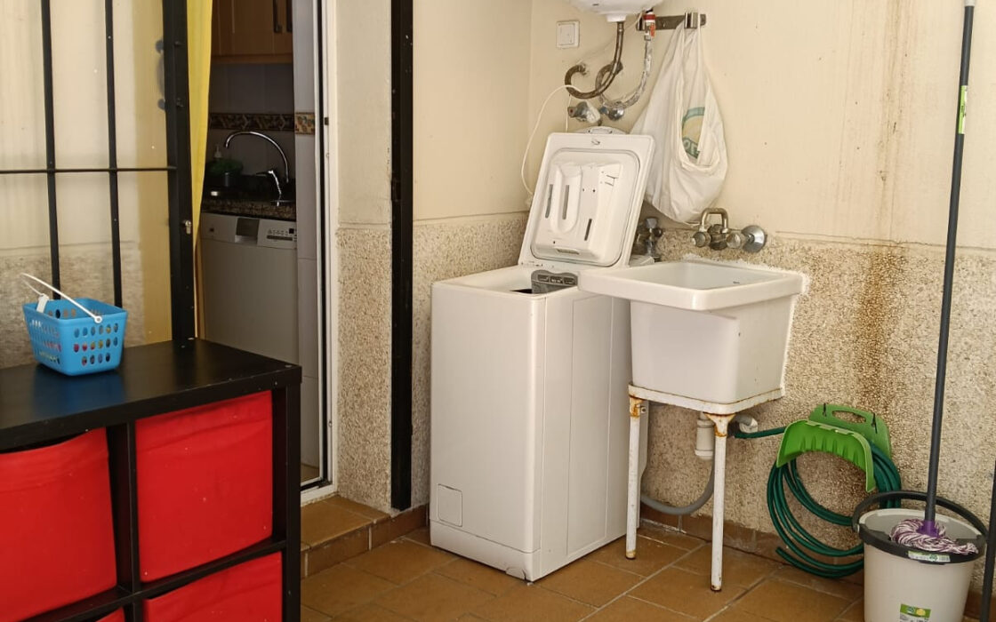 Однокімнатна квартира на набережній в Естепоні 62 кв.м