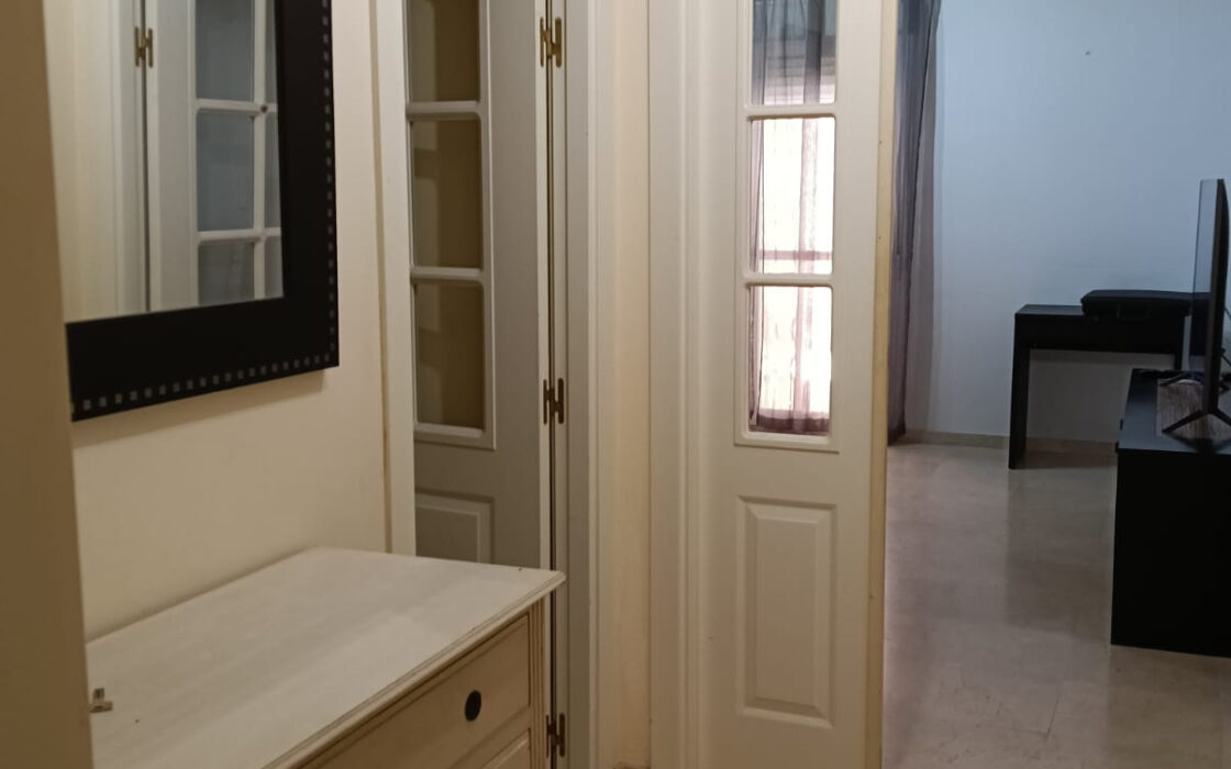 Однокімнатна квартира на набережній в Естепоні 62 кв.м