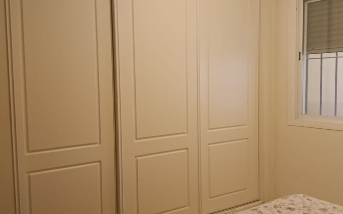 Однокімнатна квартира на набережній в Естепоні 62 кв.м