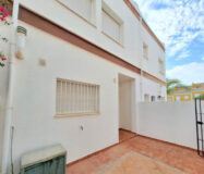 Просторный Таунхаус с Видом на Море в Манильве 146 кв.м