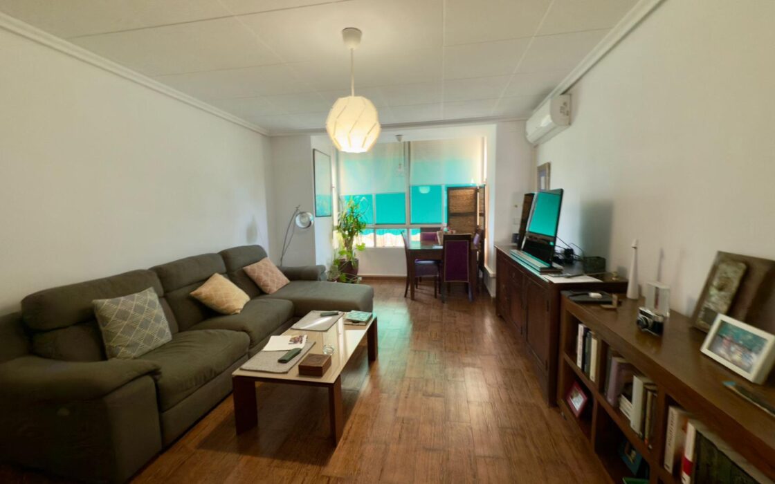 Квартира 73 кв.м з видом на гори в центрі Аліканте