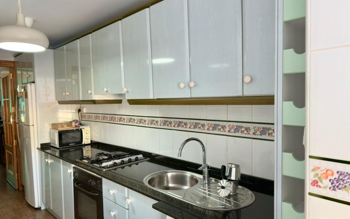 Квартира 73 кв.м з видом на гори в центрі Аліканте