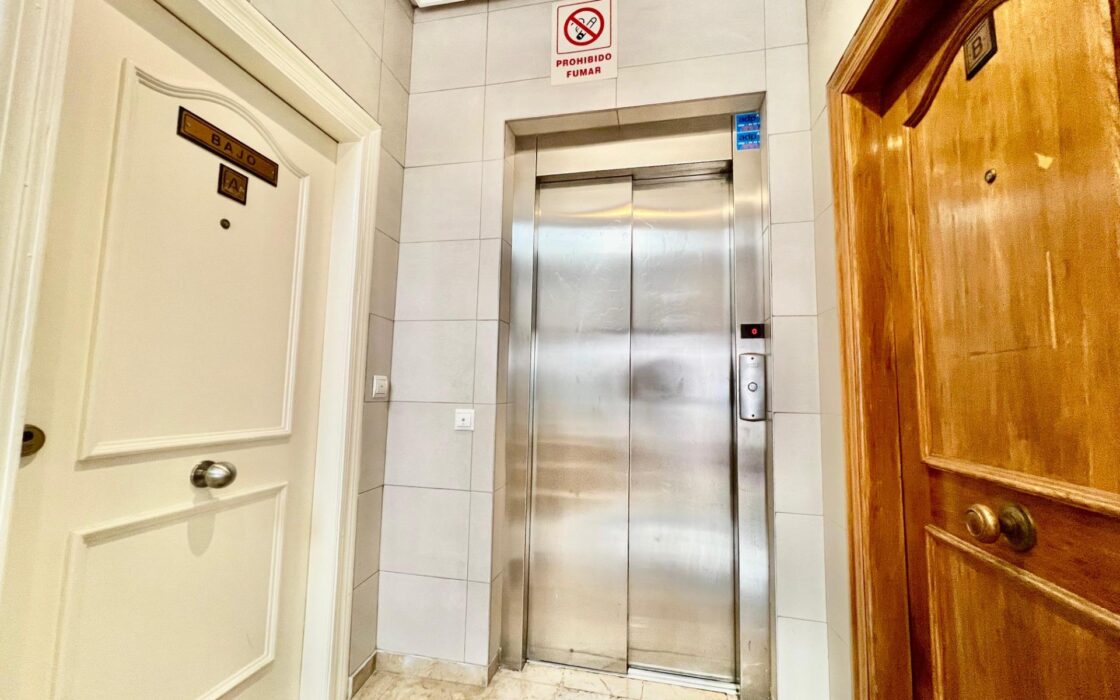 Апартаменты 79 кв.м в Торревьехе 500 м от моря с террасой