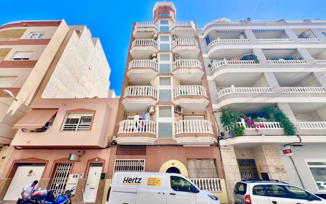 Апартаменты 79 кв.м в Торревьехе 500 м от моря с террасой