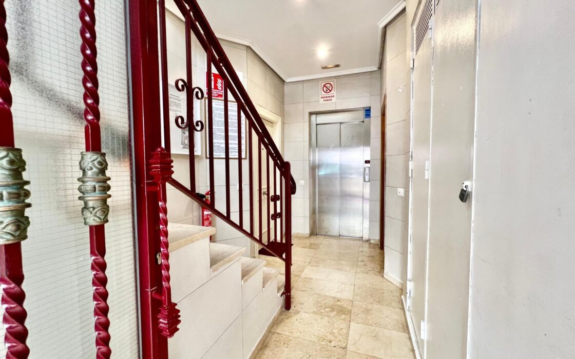 Апартаменты 79 кв.м в Торревьехе 500 м от моря с террасой