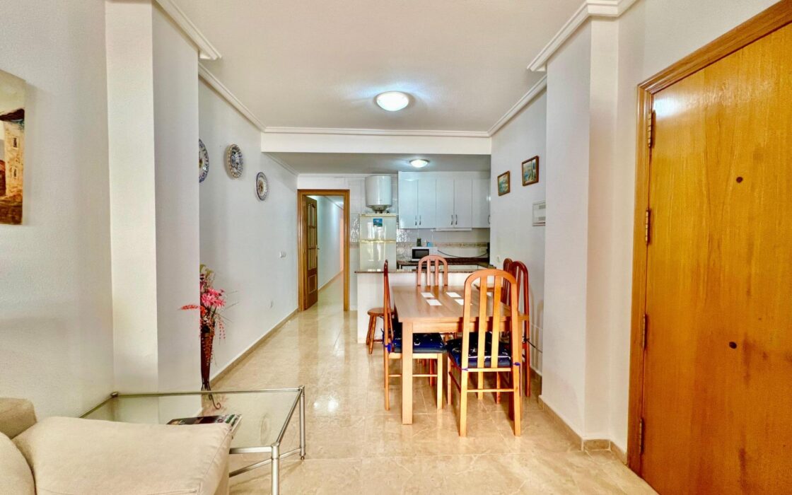 Апартаменты 79 кв.м в Торревьехе 500 м от моря с террасой