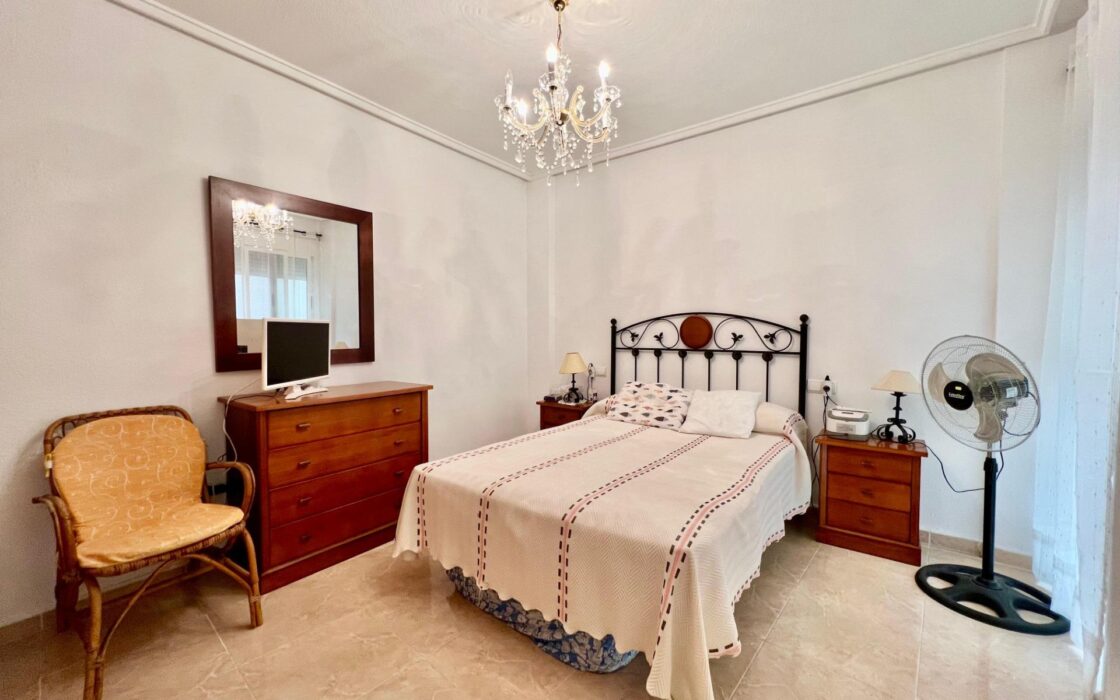 Апартаменты 79 кв.м в Торревьехе 500 м от моря с террасой