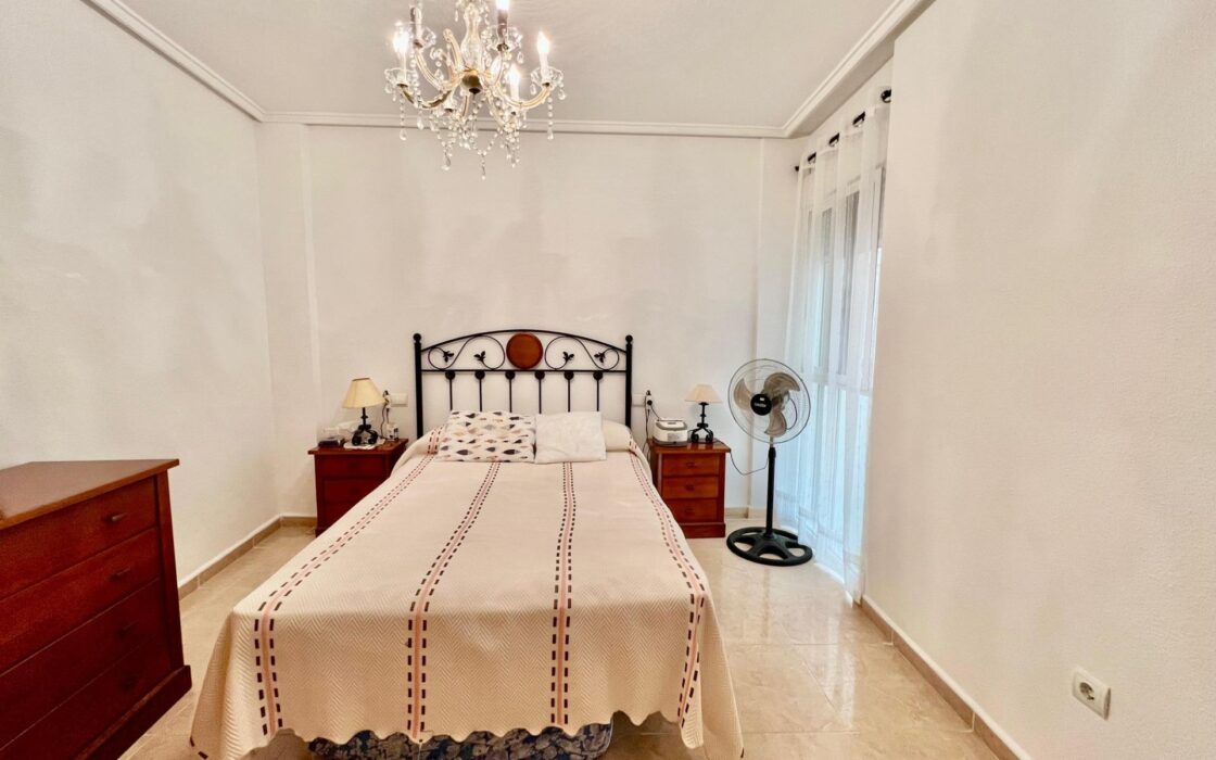 Апартаменты 79 кв.м в Торревьехе 500 м от моря с террасой