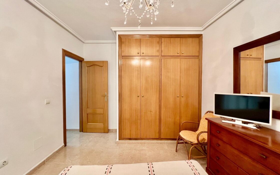 Апартаменты 79 кв.м в Торревьехе 500 м от моря с террасой