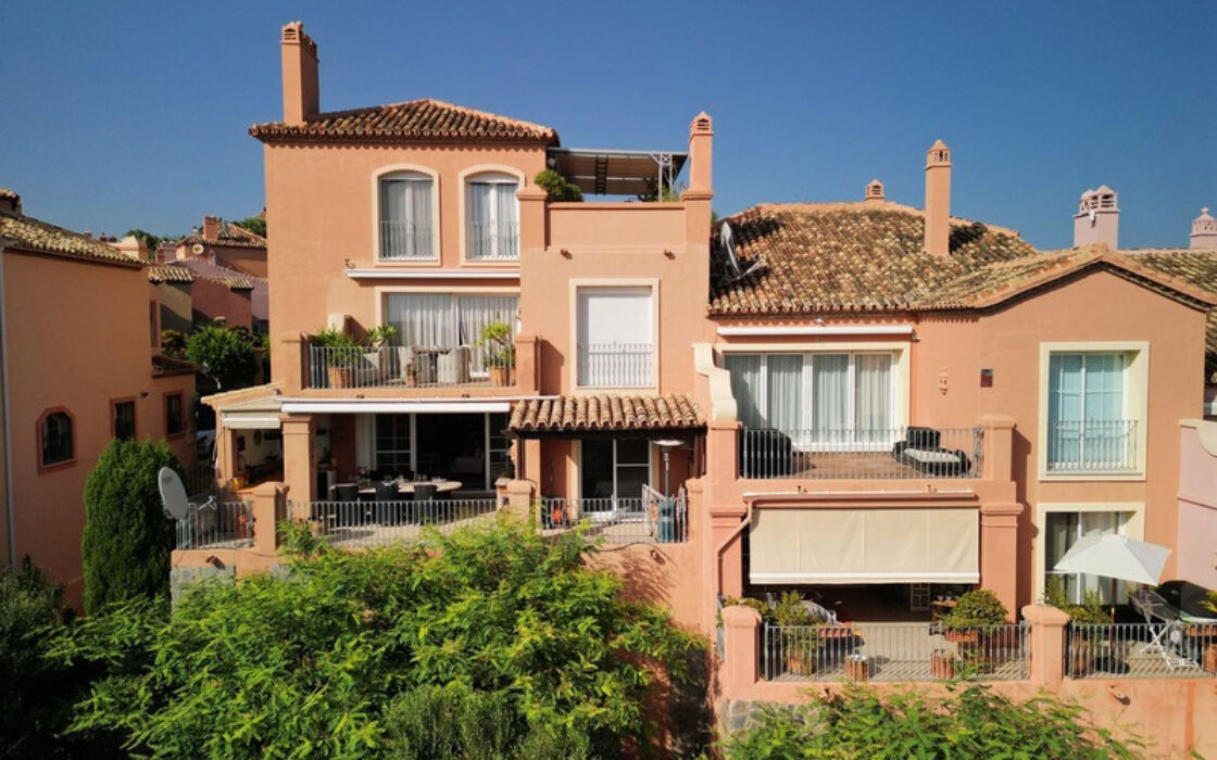 Квартира с террасой в La Quinta 146 кв.м, 3 комнаты