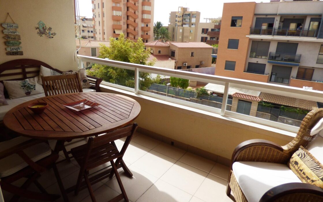 Апартаменты в Эль Кампельо 105 кв.м с террасой 200 м до моря