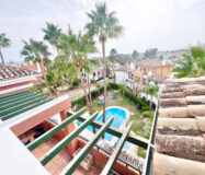 Дуплекс-пентхаус в Эстепоне с террасой и видом на море