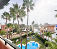 Дуплекс-пентхаус в Эстепоне с террасой и видом на море