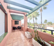 Дуплекс-пентхаус в Эстепоне с террасой и видом на море