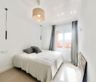 Дуплекс-пентхаус в Эстепоне с террасой и видом на море