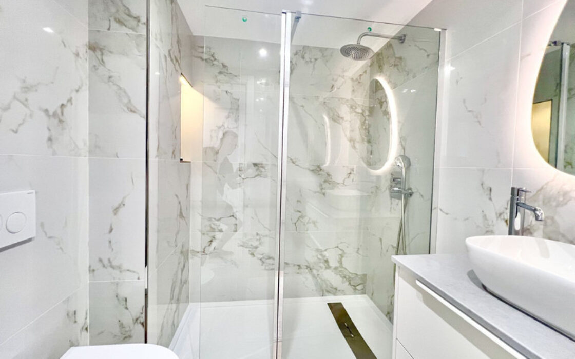 Дуплекс-пентхаус в Эстепоне с террасой и видом на море