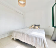 Дуплекс-пентхаус в Эстепоне с террасой и видом на море