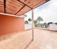 Дуплекс-пентхаус в Эстепоне с террасой и видом на море