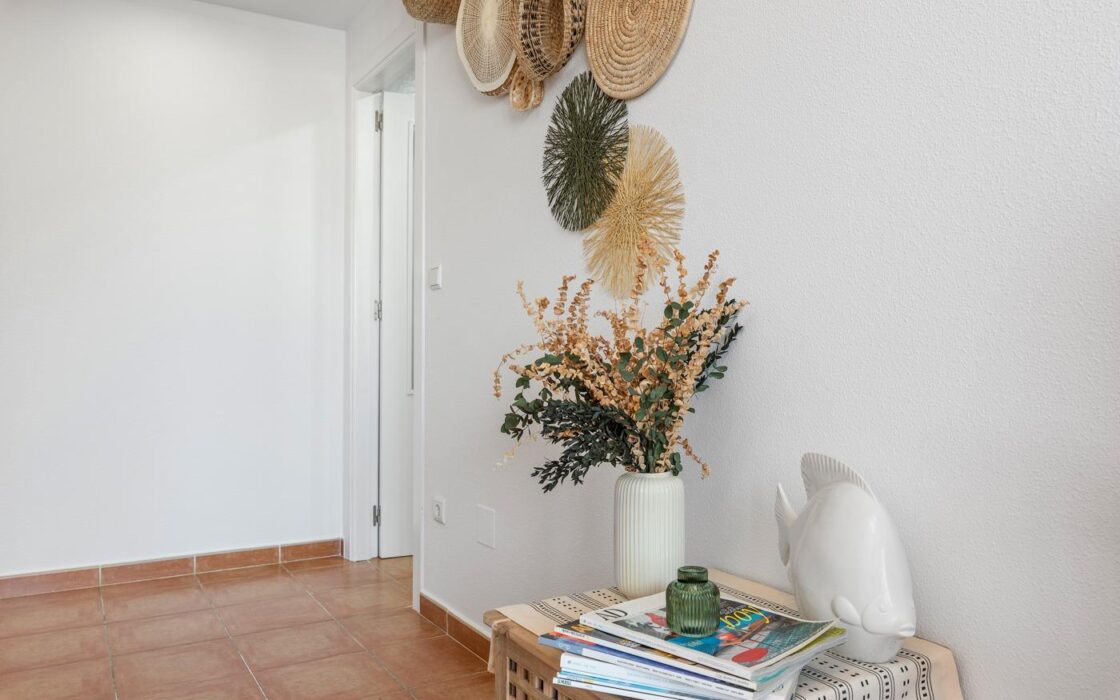 Апартаменты 108 кв.м в Гуардамаре с террасой