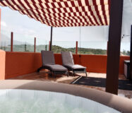 Дуплекс в Естепоні з терасою та морськими видами 212 кв.м