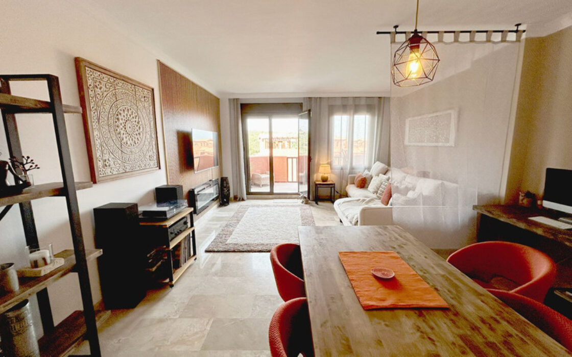 Дуплекс в Естепоні з терасою та морськими видами 212 кв.м