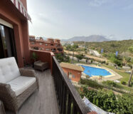 Дуплекс в Естепоні з терасою та морськими видами 212 кв.м