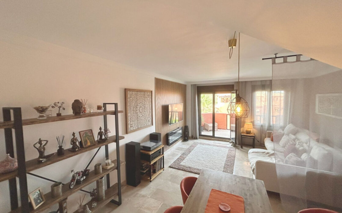 Дуплекс в Естепоні з терасою та морськими видами 212 кв.м