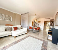 Дуплекс в Естепоні з терасою та морськими видами 212 кв.м