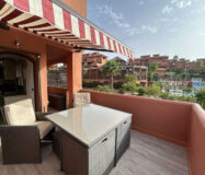 Дуплекс в Естепоні з терасою та морськими видами 212 кв.м