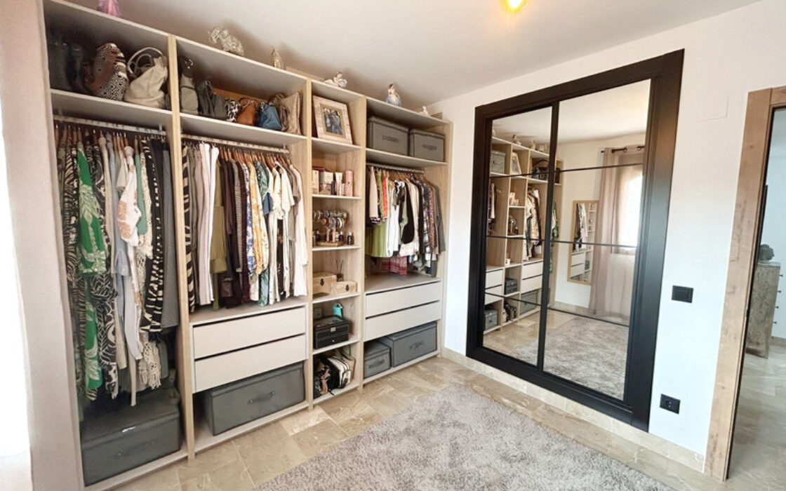 Дуплекс в Естепоні з терасою та морськими видами 212 кв.м