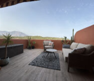 Дуплекс в Естепоні з терасою та морськими видами 212 кв.м