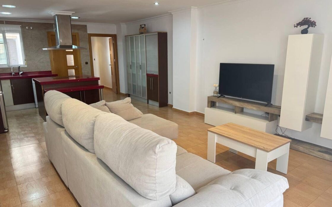 Апартаменты в Торревьехе 151 кв.м в 750 м от моря