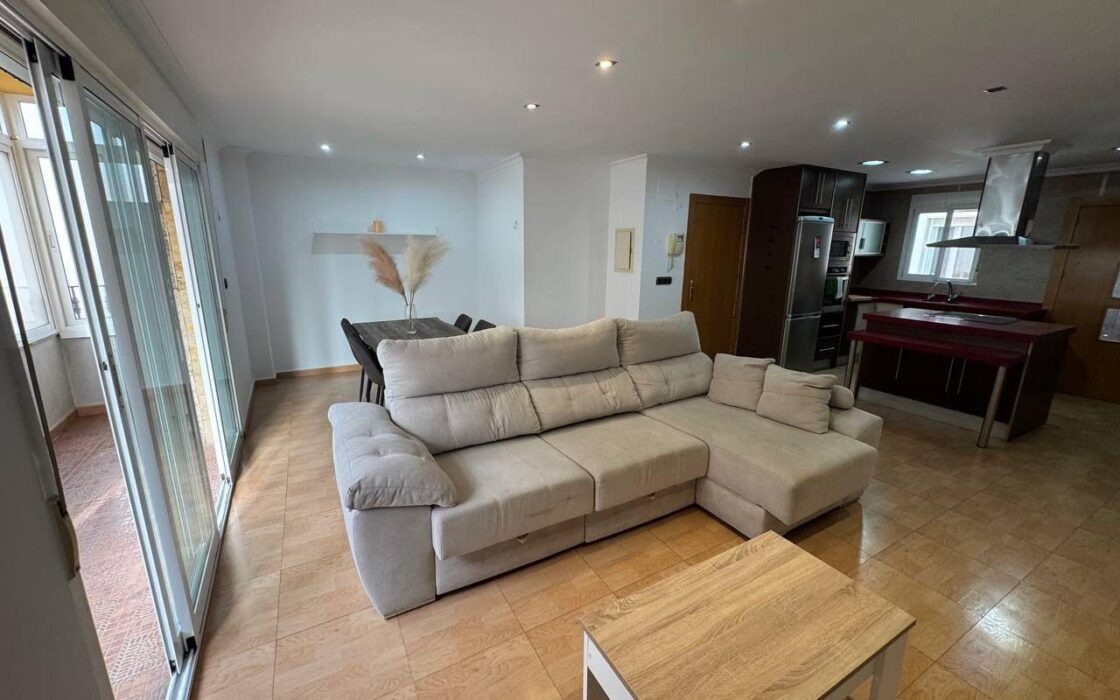 Апартаменты в Торревьехе 151 кв.м в 750 м от моря