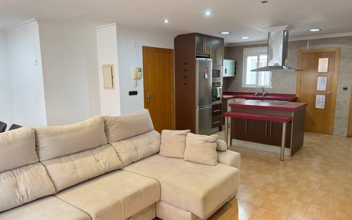 Апартаменты в Торревьехе 151 кв.м в 750 м от моря