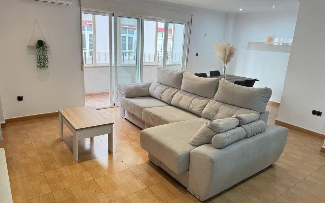 Апартаменты в Торревьехе 151 кв.м в 750 м от моря