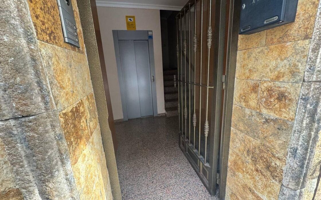 Апартаменты в Торревьехе 151 кв.м в 750 м от моря