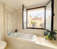 Дуплекс пентхаус с террасой в Эстепоне 170 кв.м