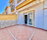 Будинок в Торрев’єсі 101 кв.м з видом на море та терасою