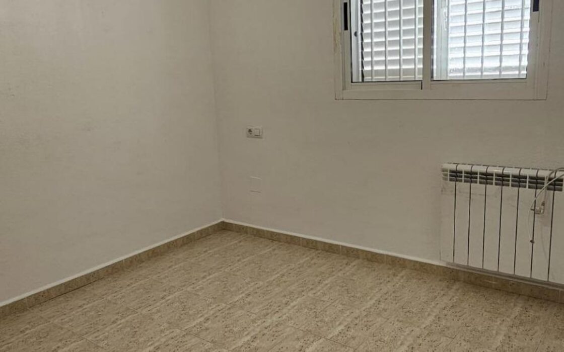 Дуплекс з терасою в Ориуэла Коста 4 спальні 275000€