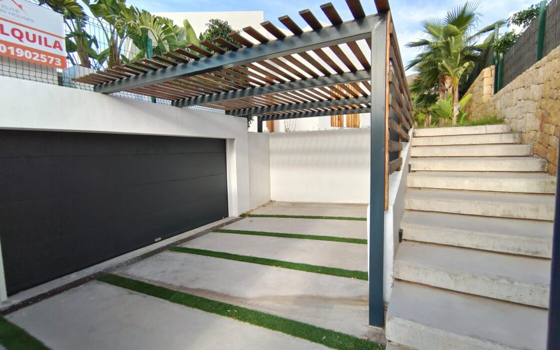 Дизайнерська вілла з видом на море в Фінестраті 197 кв.м